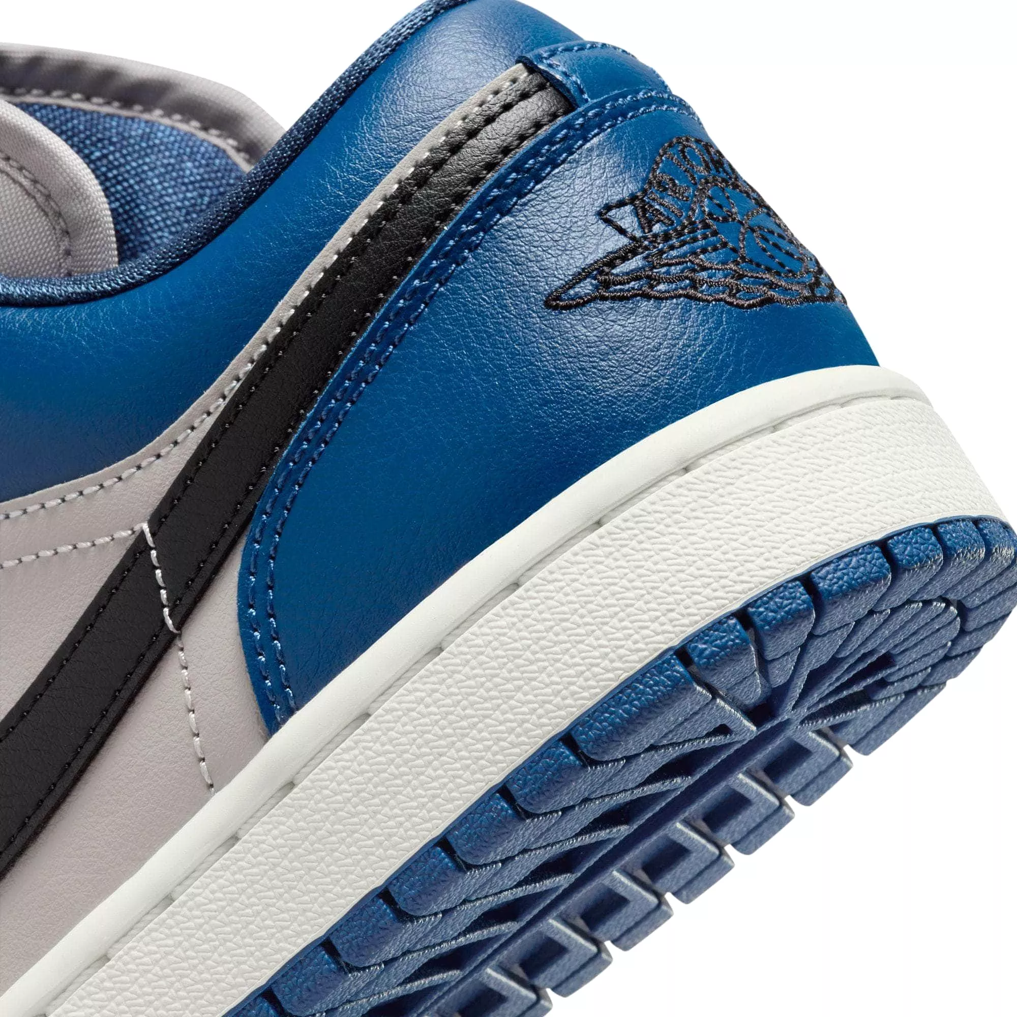 Air Jordan 1 Low 'French Blue' - Women's