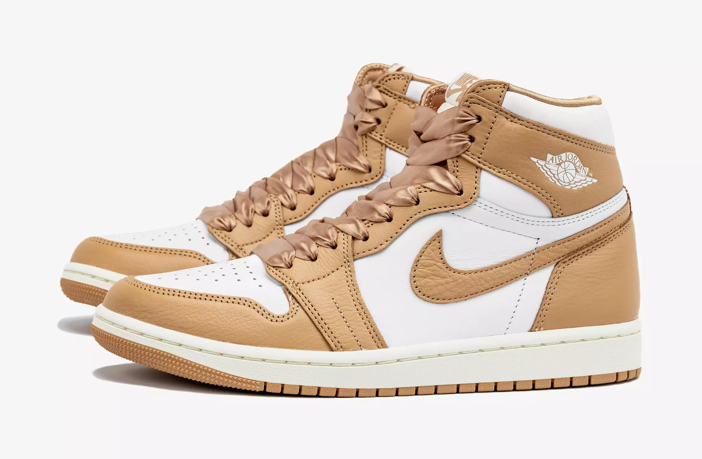 Air Jordan 1 Retro High OG Praline Womens Lifestyle Shoes (Praline/White/Sail)