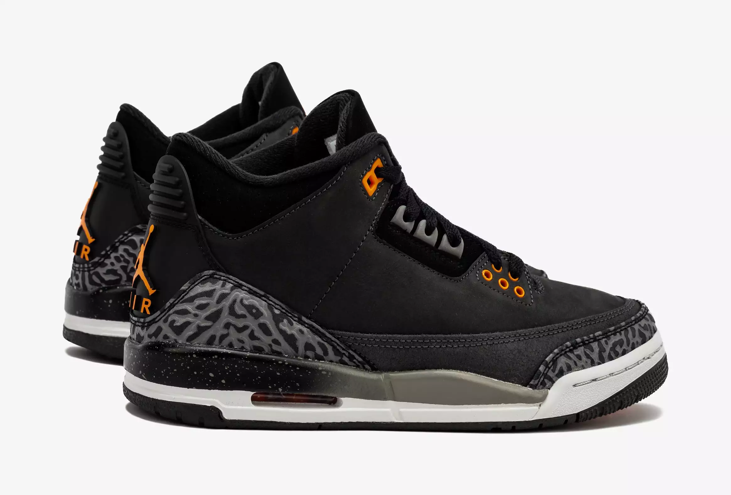 Air Jordan 3 Retro Fear Pack Grade School Lifestyle Shoes (Night Stadium/Total Orange)