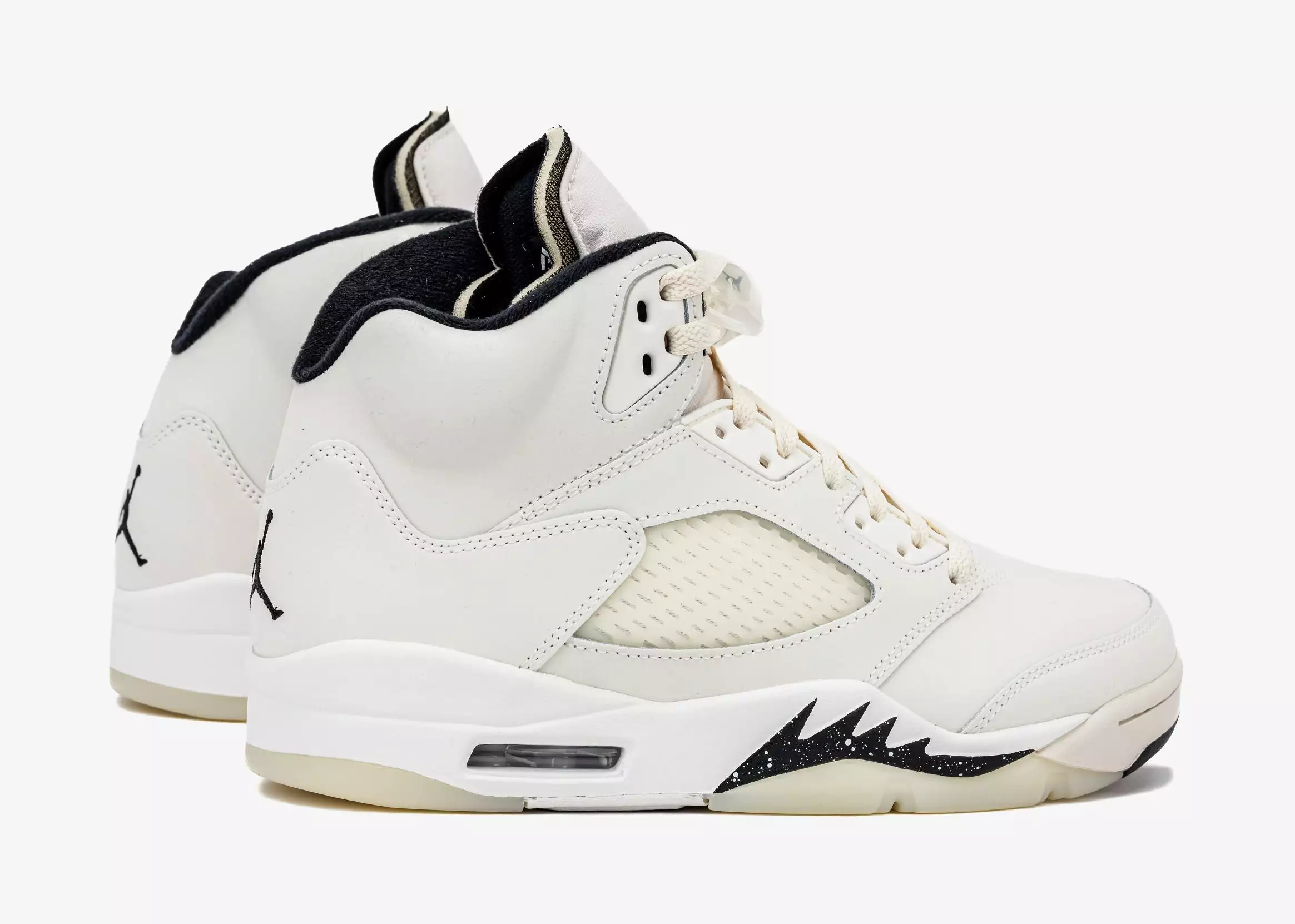 Air Jordan 5 Retro SE Sail Mens Lifestyle Shoes (Sail/Black/Light Orewood Brown/Coconut Milk)