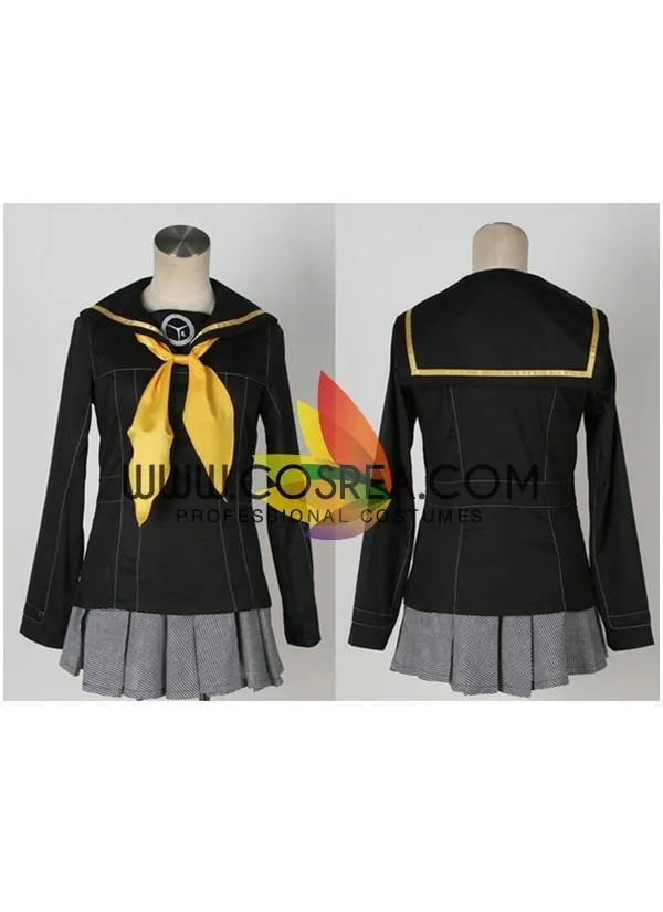 Persona 4 Rise Kujikawa Winter Cosplay Costume