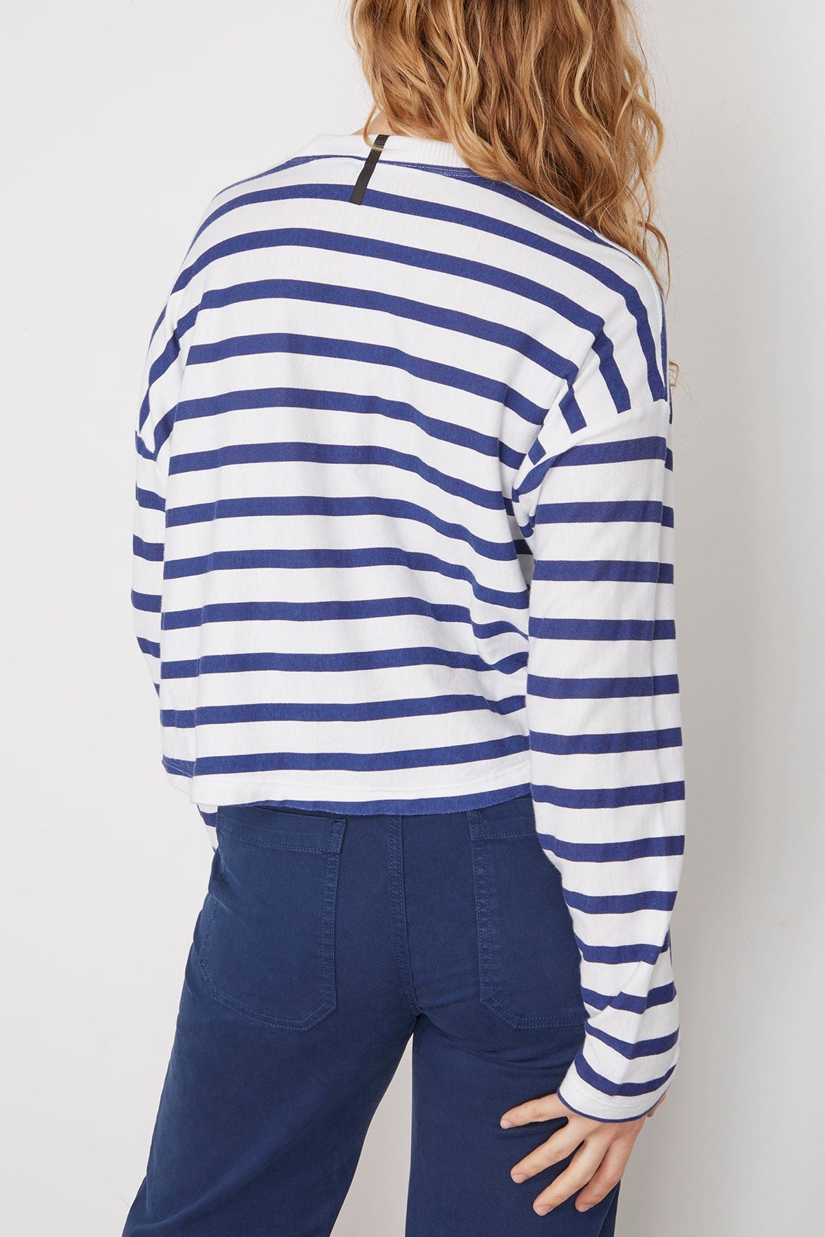 Printed Cropped Long Sleeve Top in Thin Navy Stripes